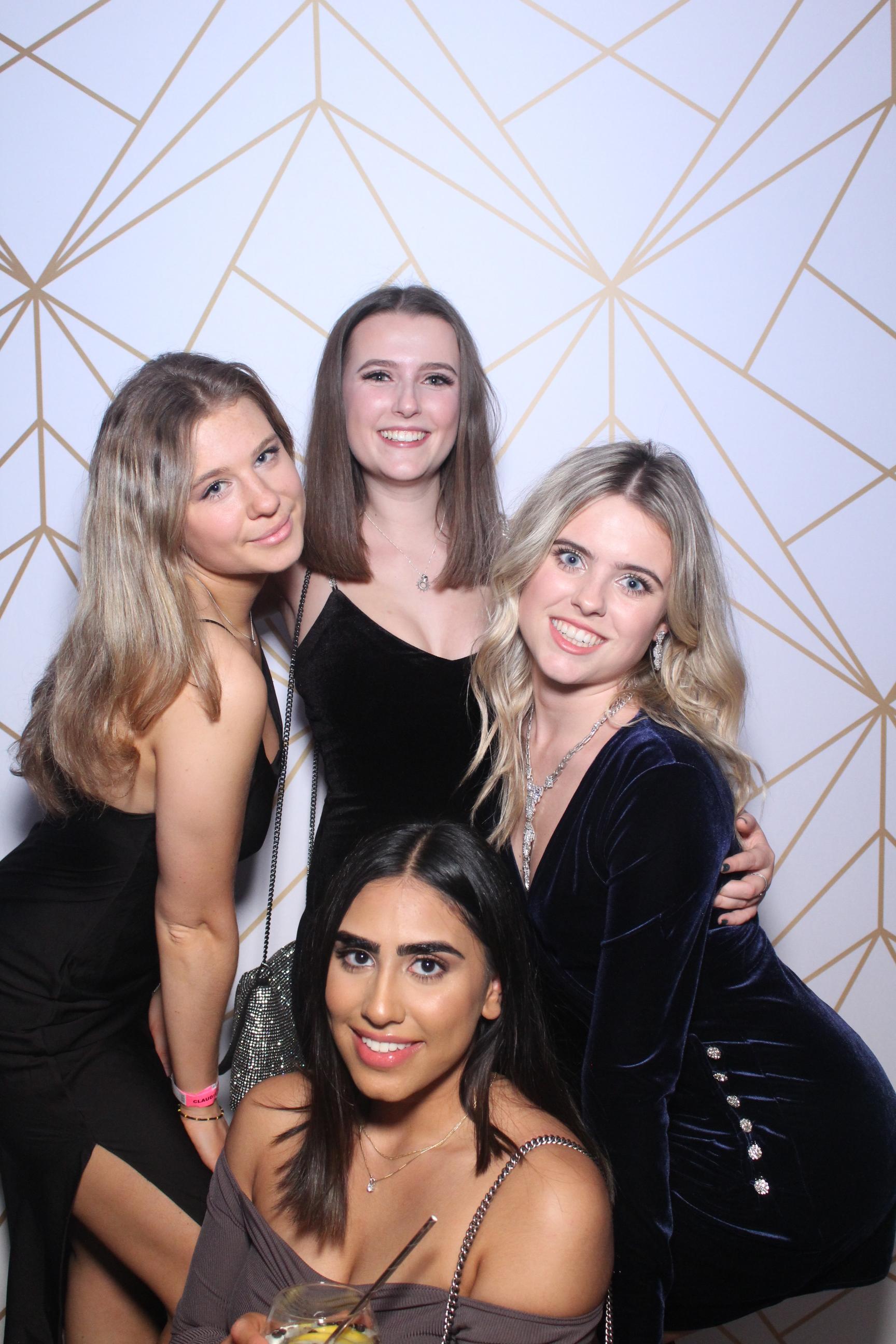 Claudia's 21st  | View more photos from the event at gallery.magicimages.uk/u/MagicImages/Claudias-21st